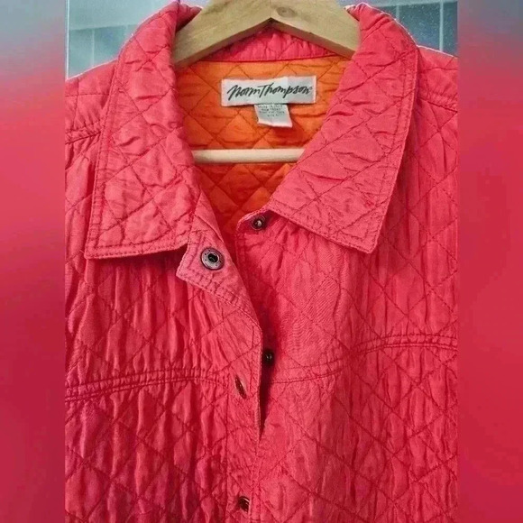 Coral Norm Thompson Quilted Light Weight Jacket Size Large - Picture 2 of 5